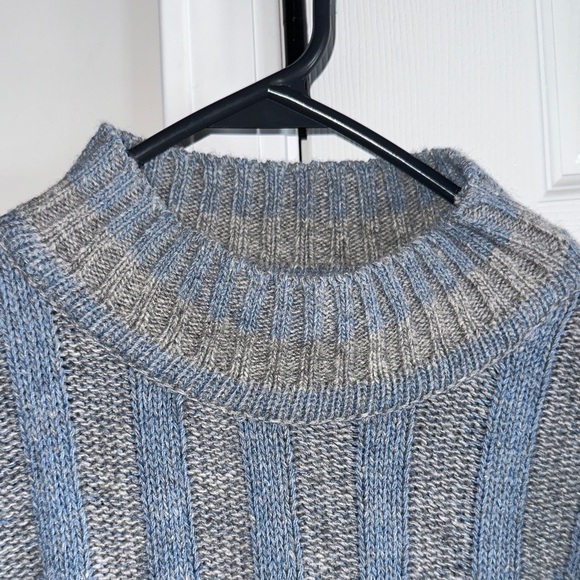 Steve & Barry's Men's Wool Blend Blue and Gray Crewneck Sweater - Picture 3 of 7